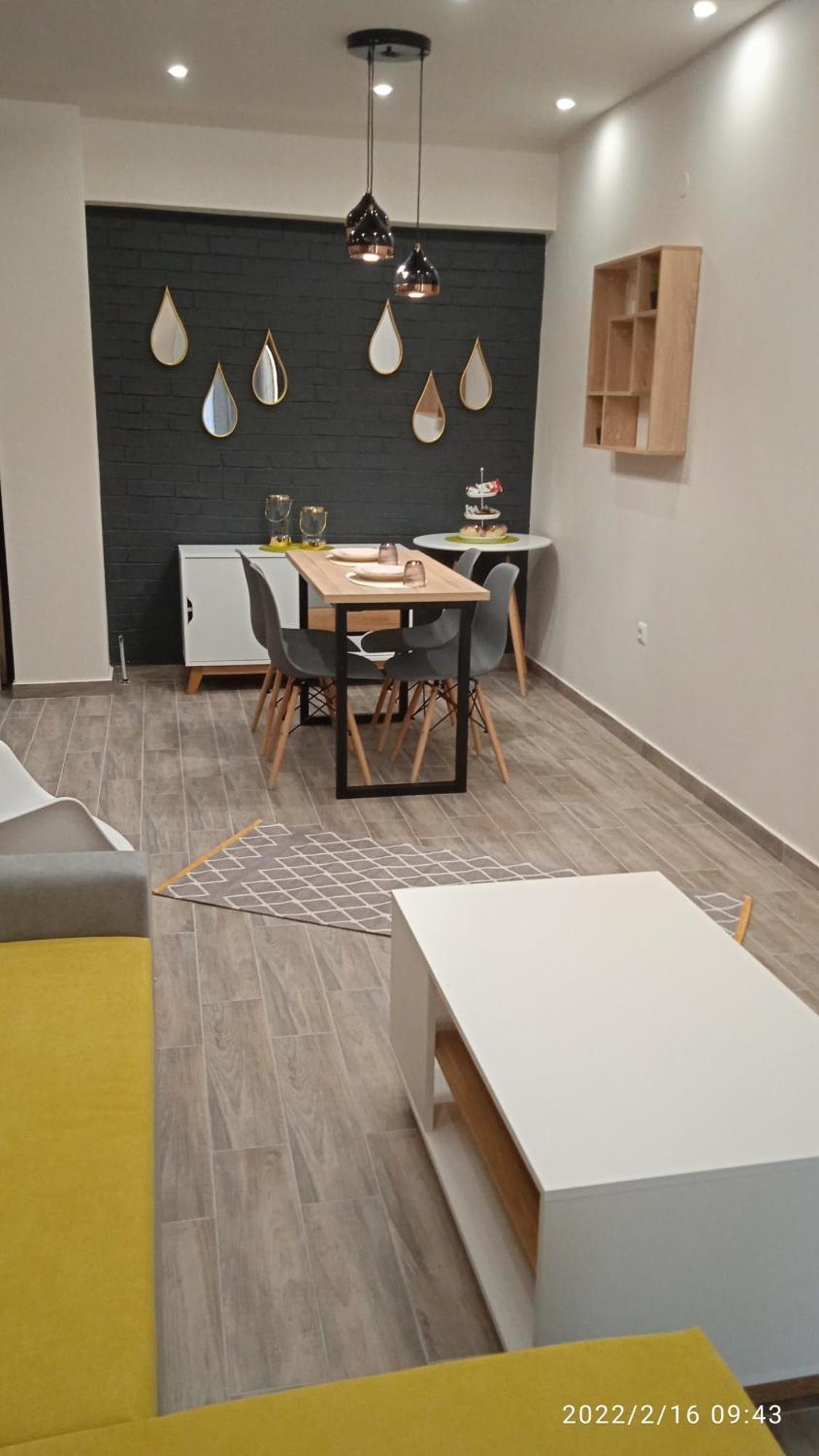 Lusso Apartment - City Center Верия Экстерьер фото